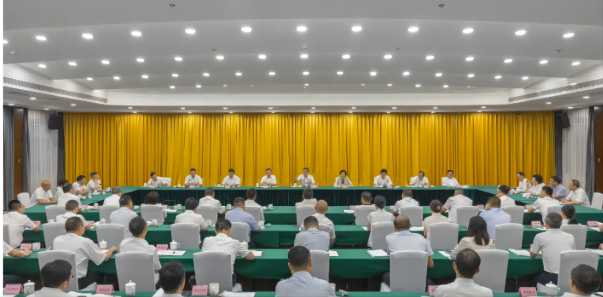 成都乐山商会受邀参加乐山市民营企业家座谈会