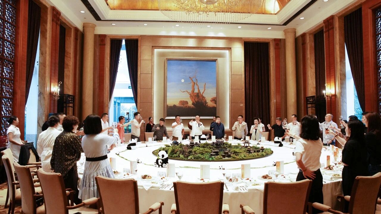 月满华诞情更浓 乐商聚力谱新篇 | 成都乐山商会2025中秋国庆联谊活动圆满举行